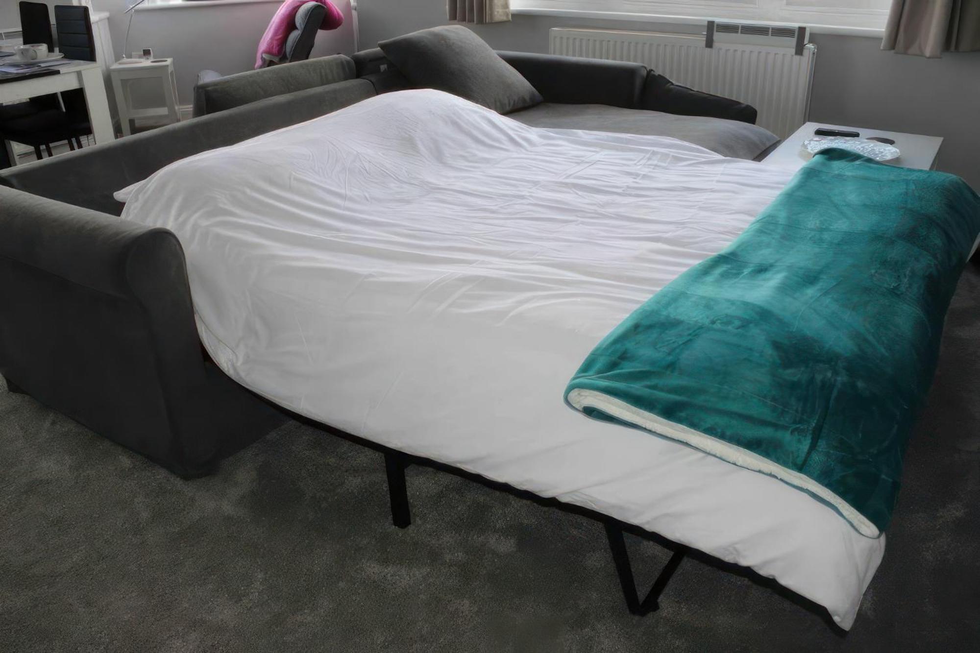 Lovely 2 Bed 2 Bath Flat With Free Parking Пул Екстериор снимка