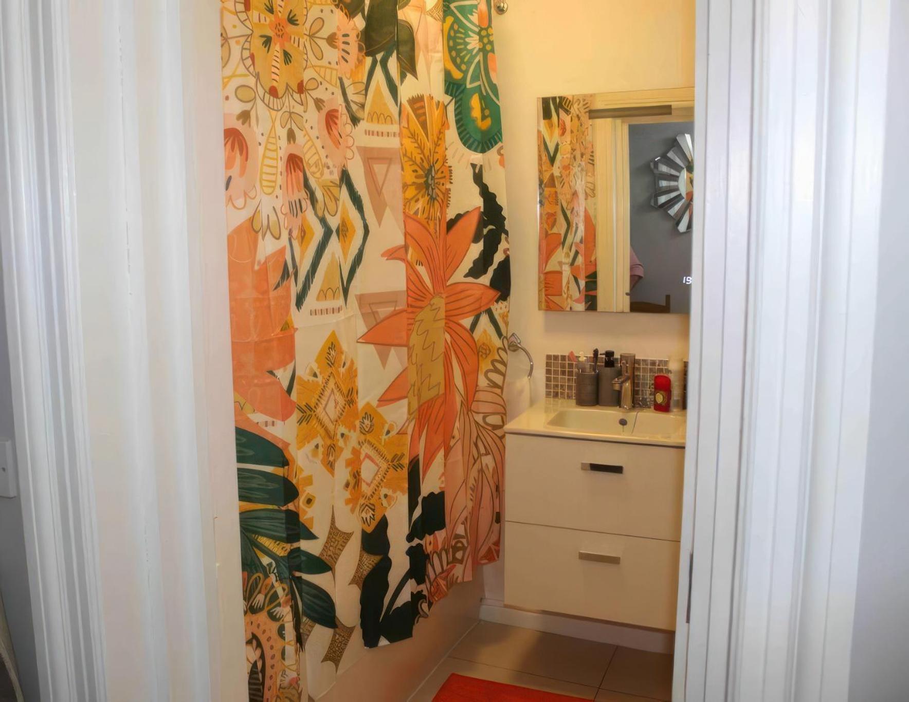 Lovely 2 Bed 2 Bath Flat With Free Parking Пул Екстериор снимка